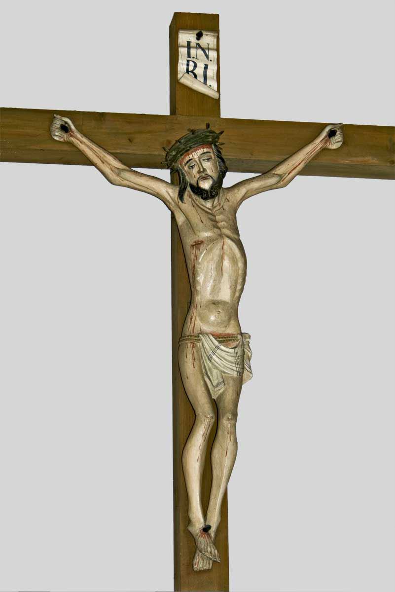 Crucifix im Schiff