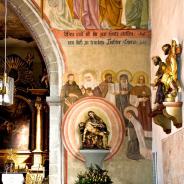Rechter Seitenaltar mit Pietà