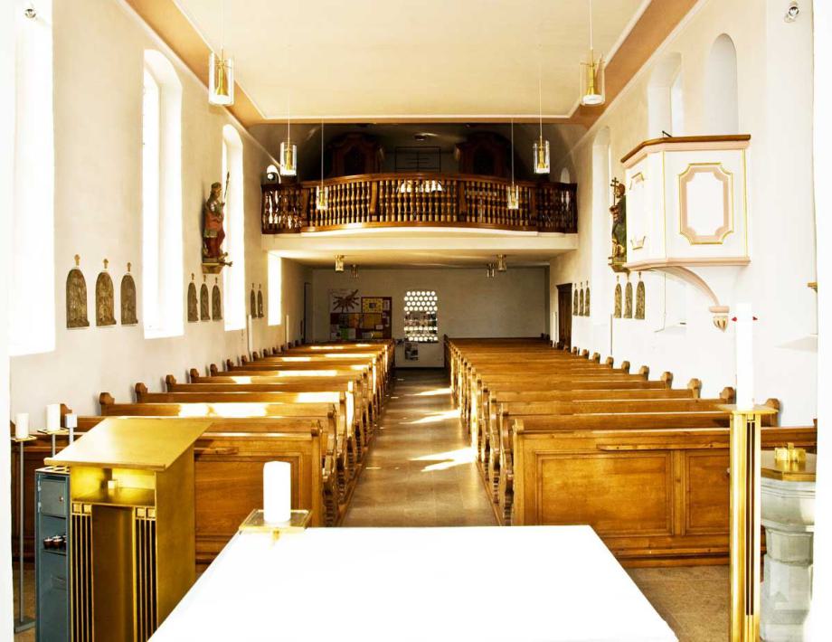 Blick vom Chor zur Orgelempore
