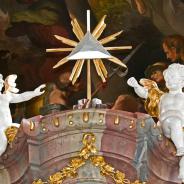 54 Hochaltar - Tabernakelkrone