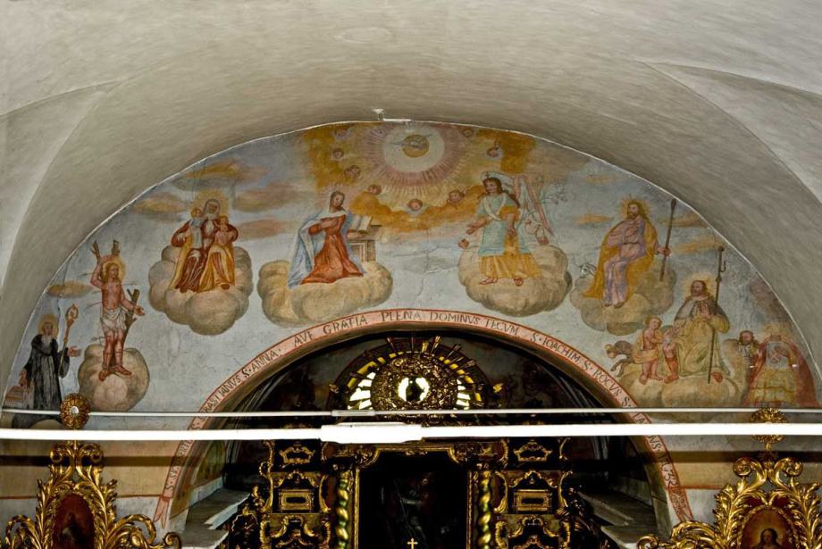 Mariae Verkündigung, umgeben von Heiligen